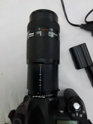 Cámara Digital Nikon D50 + Objetivo AF Nikkor