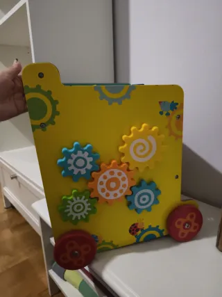 Andador de madera educativo