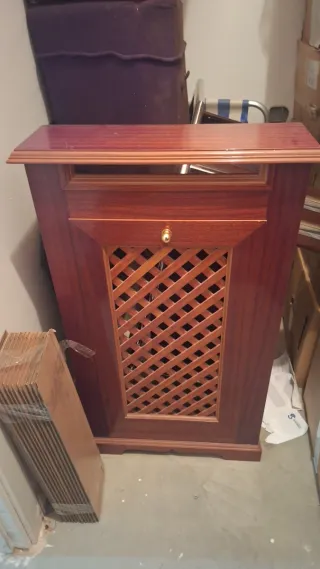 Cubre radiadores de madera