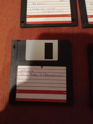 Disquetes con juegos retro