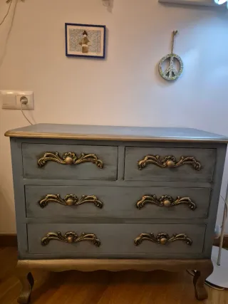 Comodino blu e argento vintage in legno. 37x56x72