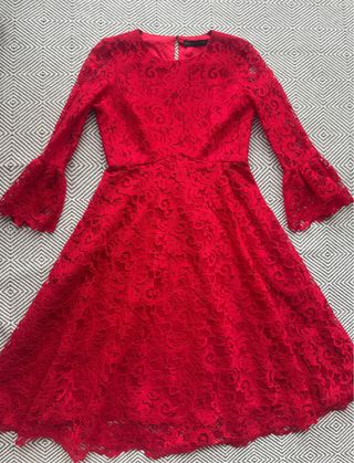 Vestido de fiesta rojo encaje