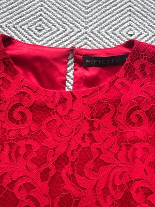 Vestido de fiesta rojo encaje