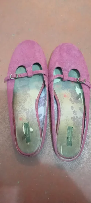 Manoletinas rosas con tira y hebilla