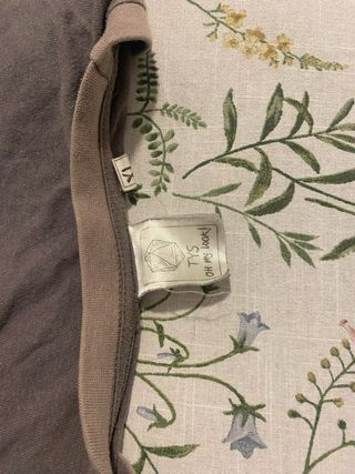 Camiseta Ataque a los Titanes gris