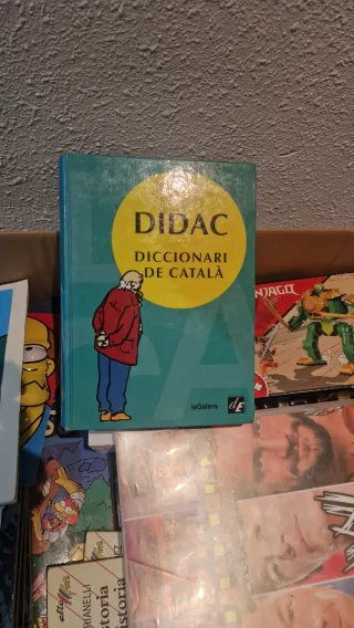 Lote DVDs Películas (mas de 60) Comics  Y libros