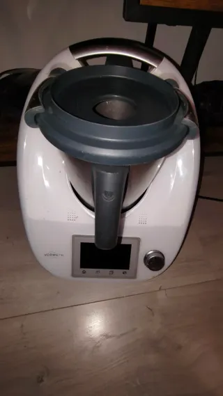 Thermomix TM5 con accesorios - Para reparar