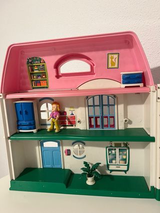 Casa de muñecas con accesorios