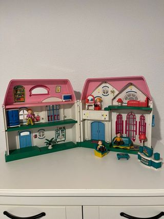 Casa de muñecas con accesorios