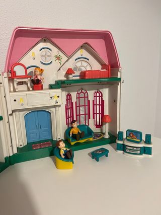 Casa de muñecas con accesorios