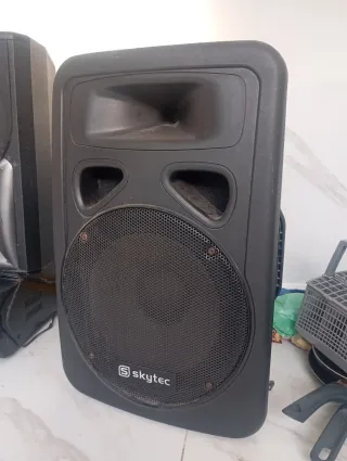 Equipo de música Skytec y WORK