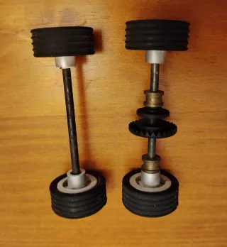 Pareja de Ejes y llantas coches Scalextric