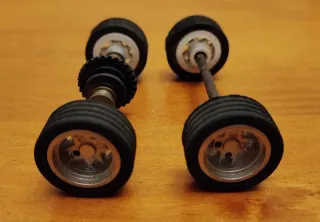 Pareja de Ejes y llantas coches Scalextric