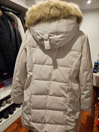 Plumífero Zara blanco con capucha