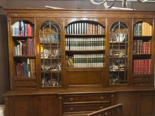 Mueble madera maciza nogal