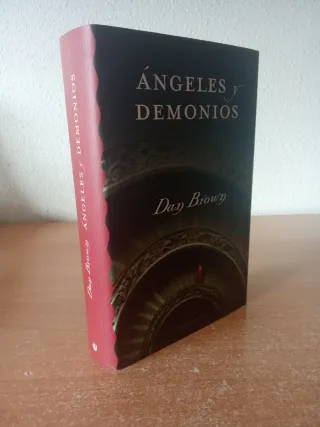 " ANGELES Y DEMONIOS "