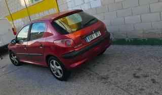 Peugeot 206 2002
