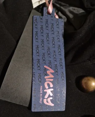 Cappotto donna nero con decorazioni