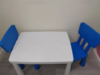 Mobiliario y material centro infantil