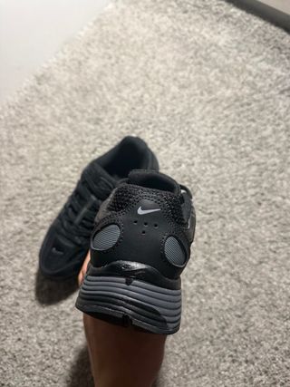Nike P6000 Negro Gris