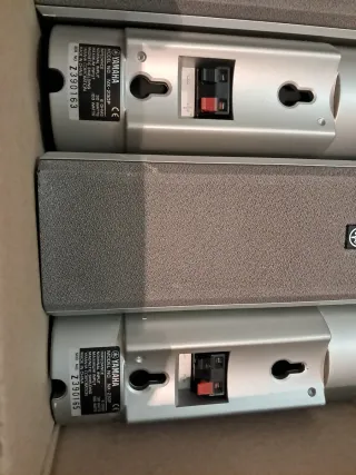 Subwoofer Yamaha YST-SW005