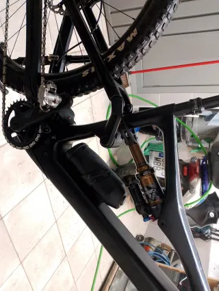 BH Bicicleta Eléctrica Carbono Doble Suspensión