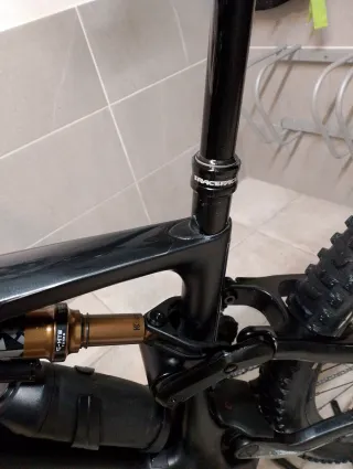 BH Bicicleta Eléctrica Carbono Doble Suspensión