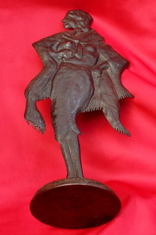 FIGURA MUJER ESTILO AÑOS 20 ESCULTURA METAL BASE