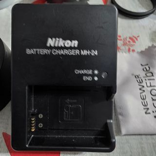 Cámara Nikon D3300 con objetivo 18-55mm