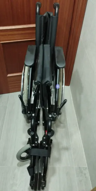 Silla de ruedas para personas robustas