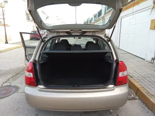 KIA Cerato 2005