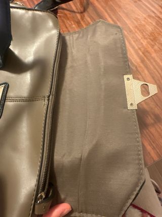 Bolso New Look Negro y Verde Oliva