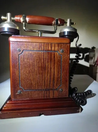 Teléfono antiguo Thomas madera y latón