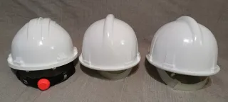 Cascos de trabajo blancos