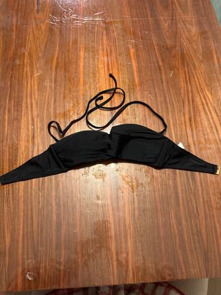 Top bikini New Look negro talla 36