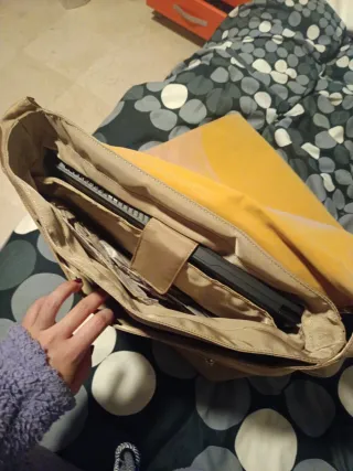 Maletín portátil 15.4'' beige/dorado