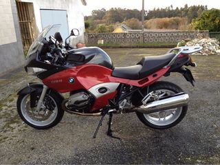 BMW R1200ST Roja y Negra