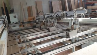 Seccionadora Homag CHT10 con mesa de carga trasera