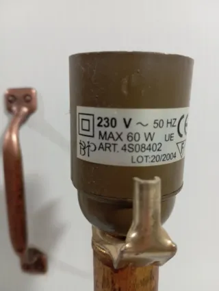 Lámpara antigua dorada sin tulipa