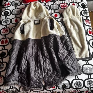 Parka premamá y porteo C&A T.40 Gris