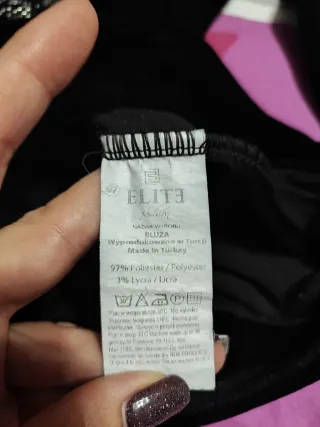 Top negro de terciopelo y brillos Talla L