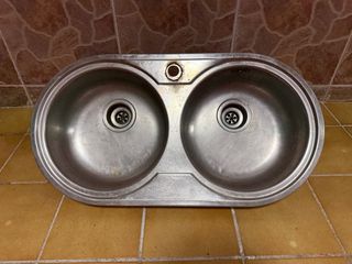 Fregadero doble de acero inoxidable