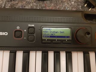 Teclado Casio CT-S200