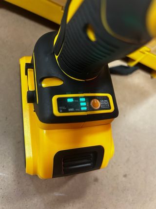 Llave de Impacto Inalámbrica Dos Baterias