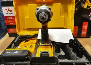 Llave de Impacto Inalámbrica Dos Baterias