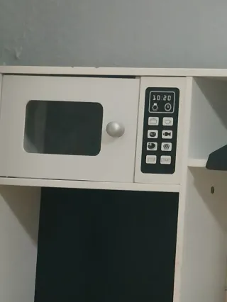 Cocinita de madera para niños