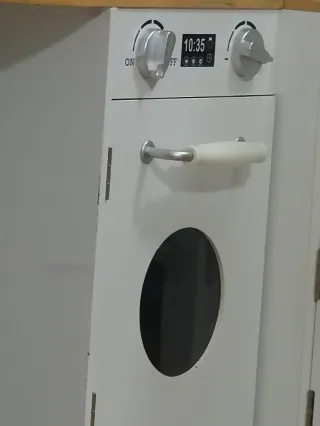 Cocinita de madera para niños