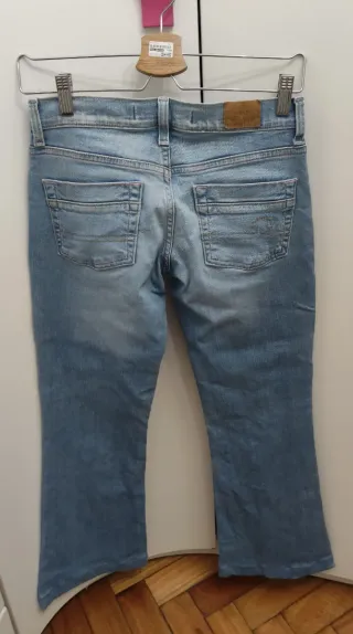 Pantalón vaquero azul claro