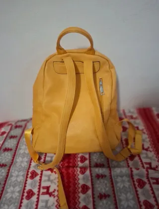 Zainetto con borchie