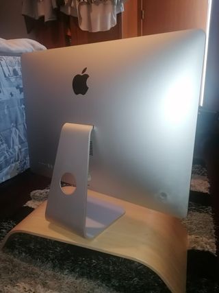 iMac 21.5” Retina 4K 2017 + Teclado